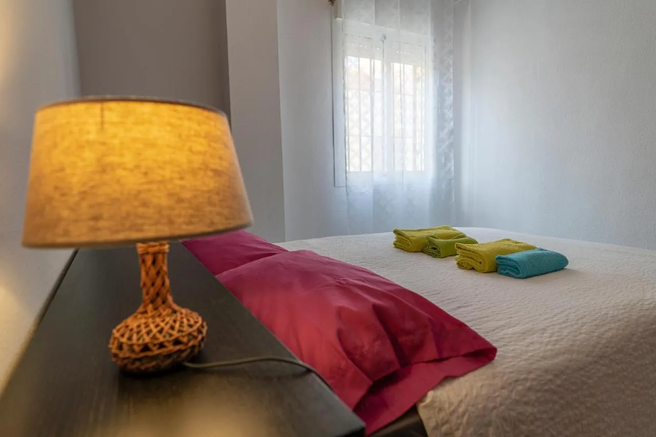 アパート ホテルApartamento Trinidad Malaga Centro Historico